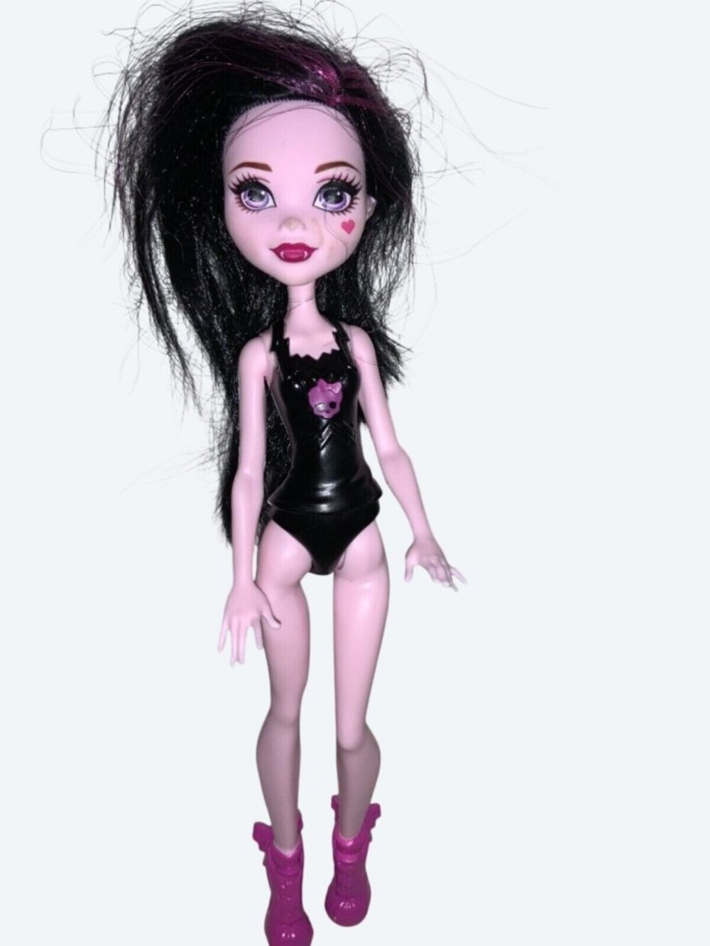 Monster High Draculaura Doll Pink and Black Outfit Purple Boots 2015